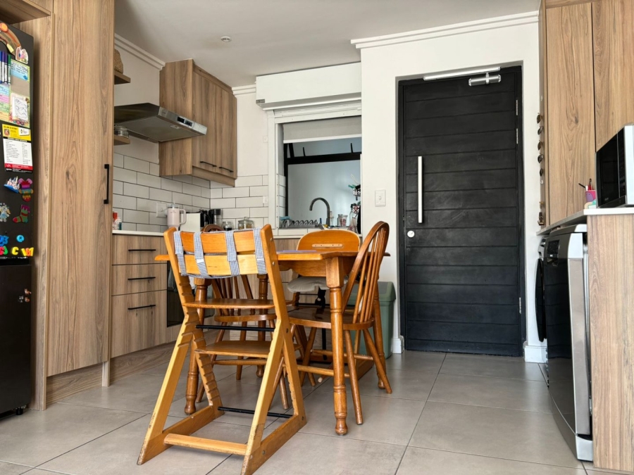 To Let 2 Bedroom Property for Rent in Durbanville Western Cape